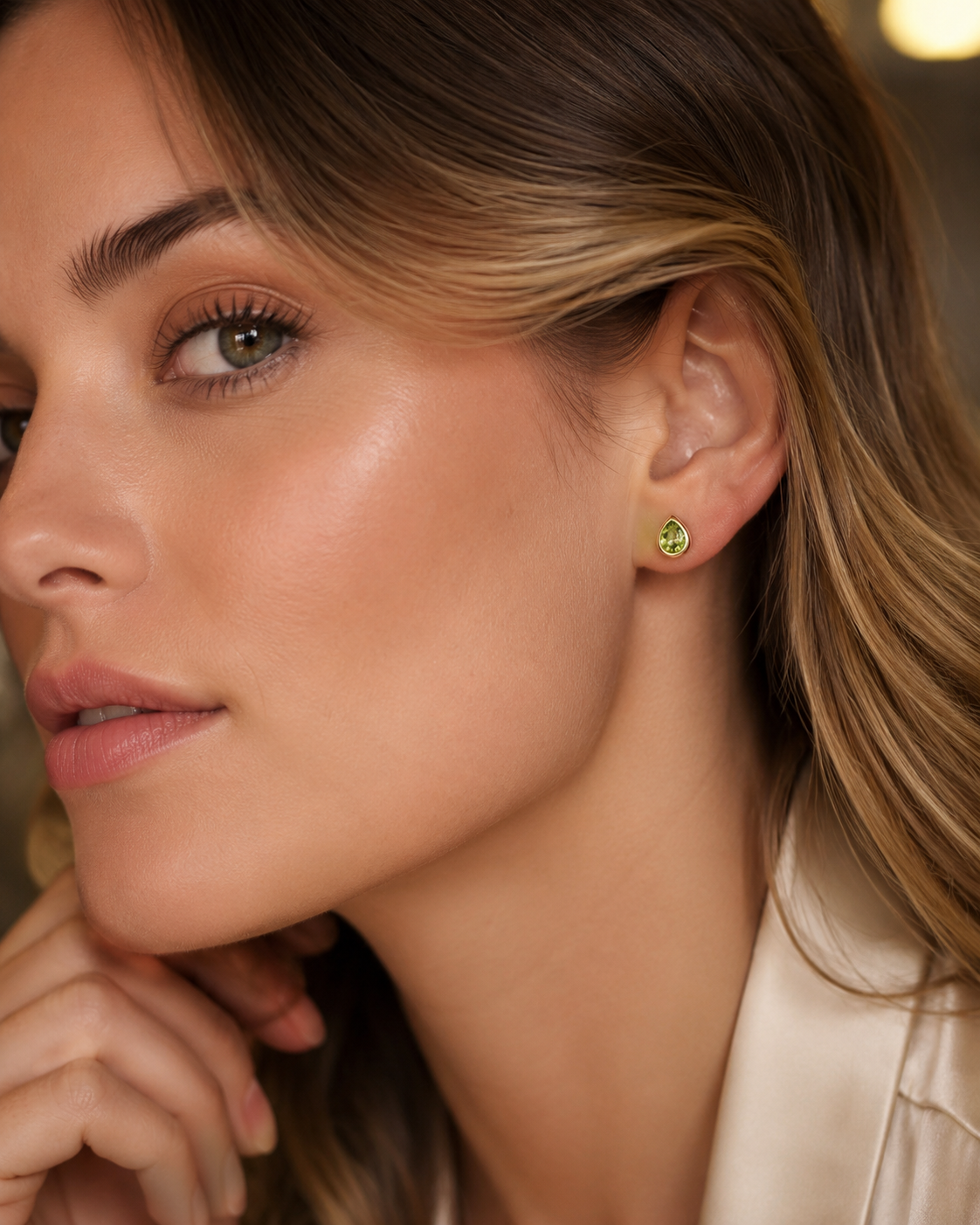 Peridot Teardrop Stud  Earrings 9ct Yellow Gold 375 Hallmarked British Made