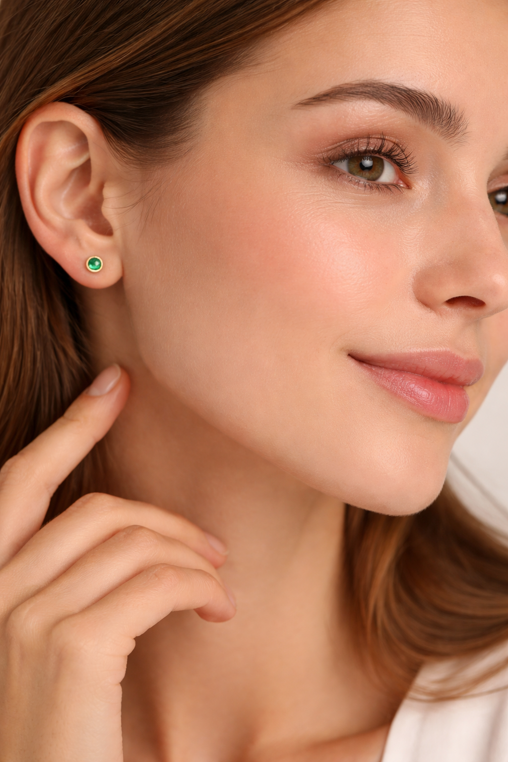 Yellow Gold Emerald Earrings Solitaire Natural Stone 375 9 Carat New Boxed