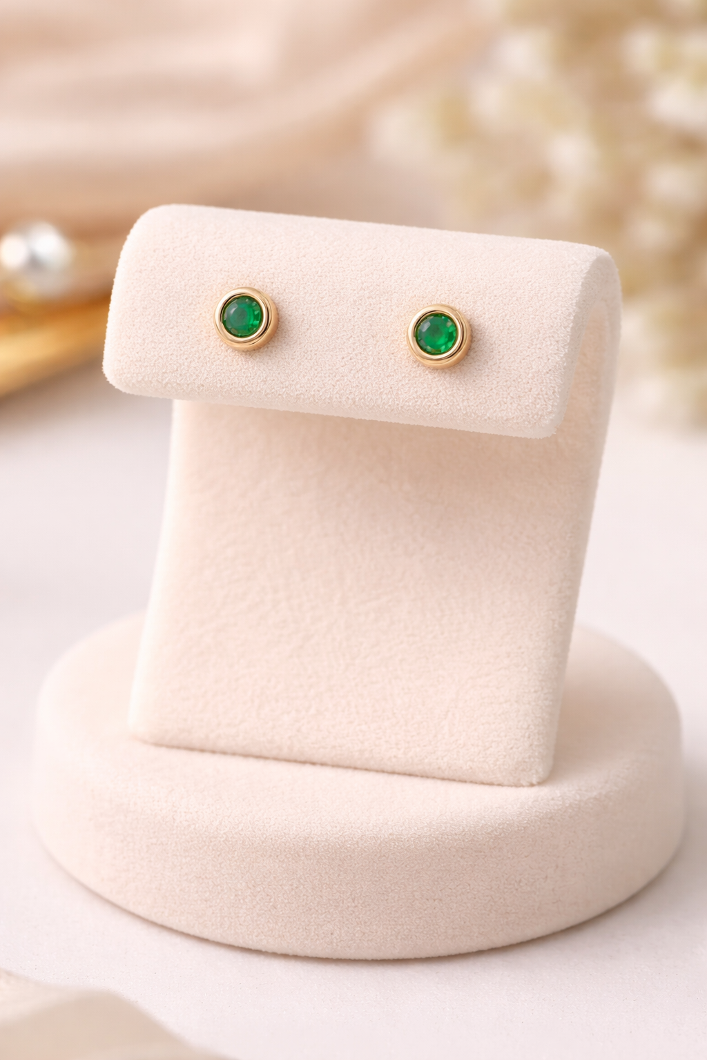 Yellow Gold Emerald Earrings Solitaire Natural Stone 375 9 Carat New Boxed