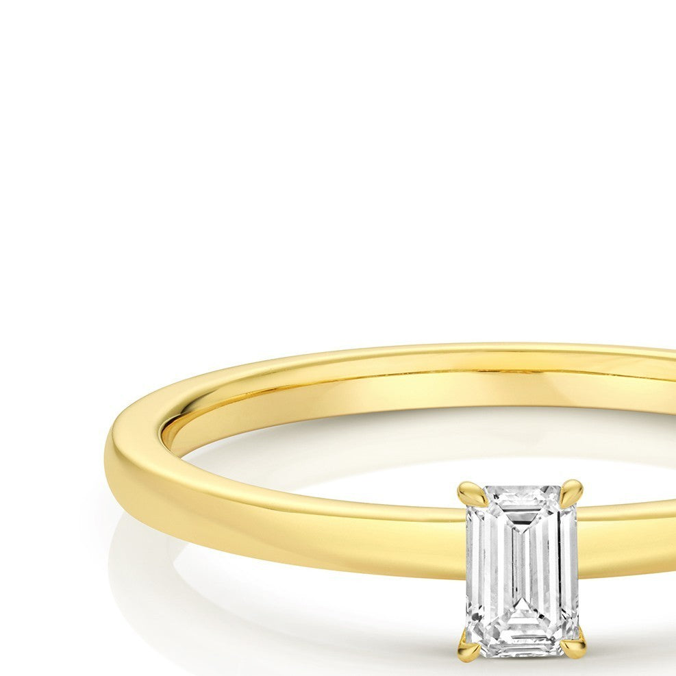 1 Natural Diamond Emerald Cut Ring 18ct Yellow Gold Hallmarked Sizes K - N
