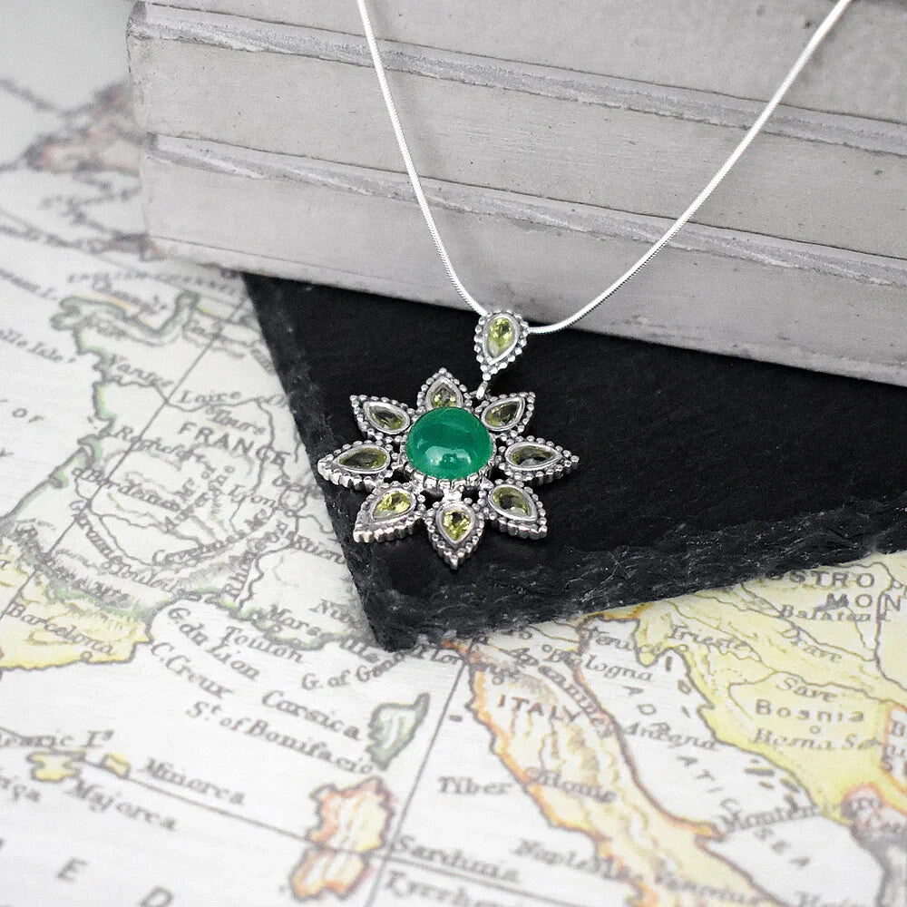 Floral Peridot & Agate Pendant Sterling Silver 925 Hallmarked All Chain Lengths