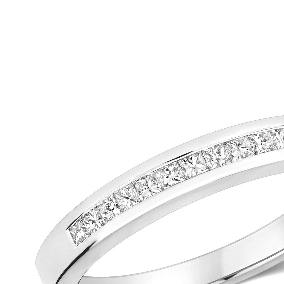 12 Natural Diamond Channel Set Ring 18ct White Gold Hallmarked Sizes J - Q