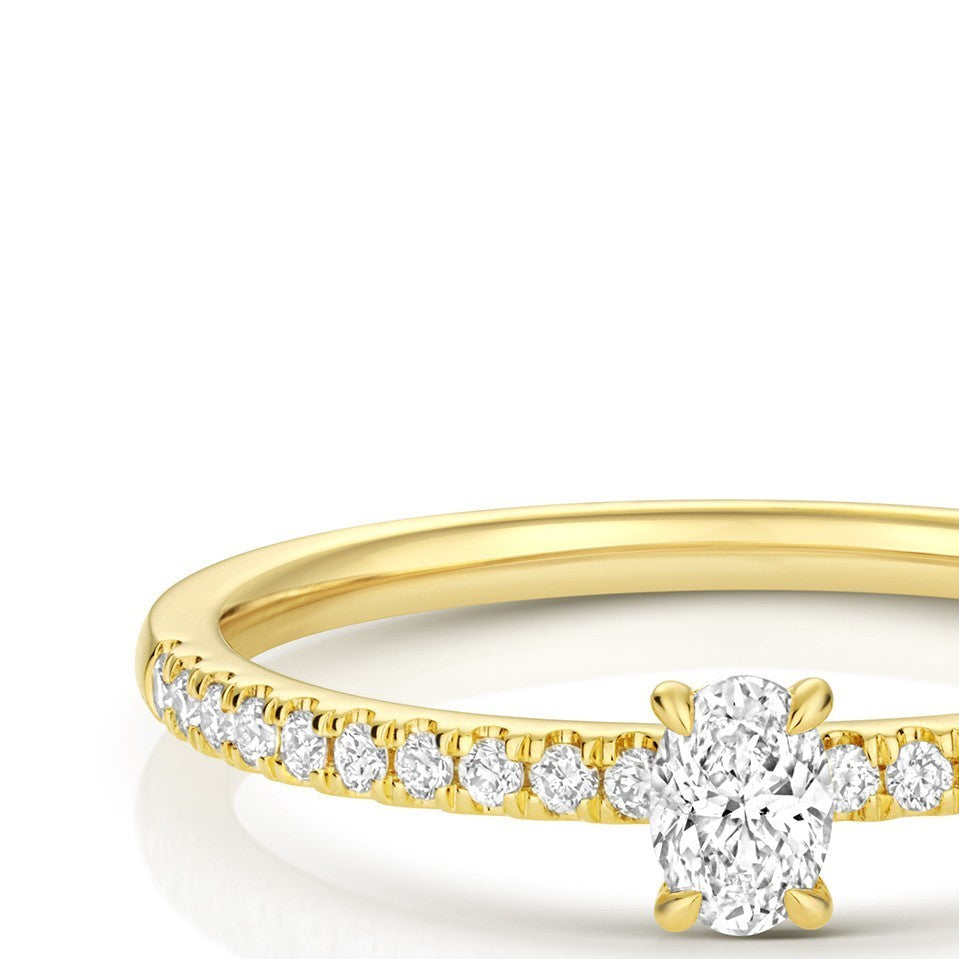 21 Natural Diamond Oval Cut Ring 18ct Yellow Gold Hallmarked Sizes K - N