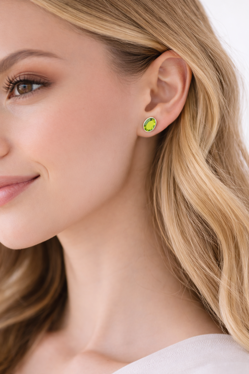 6mm Natural Oval Peridot Earrings Sterling Silver 925 Hallmarked Brand New