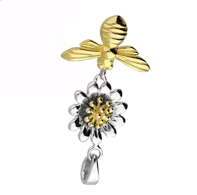 Daisy Bumble Bee Pendant 18ct Yellow Gold Plated Hallmarked All Chain Lengths