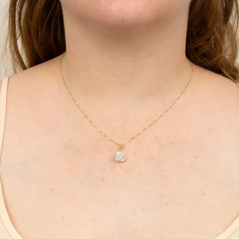 Diamond and Pearl Pendant 9ct Yellow Gold 375 Hallmarked  British Made