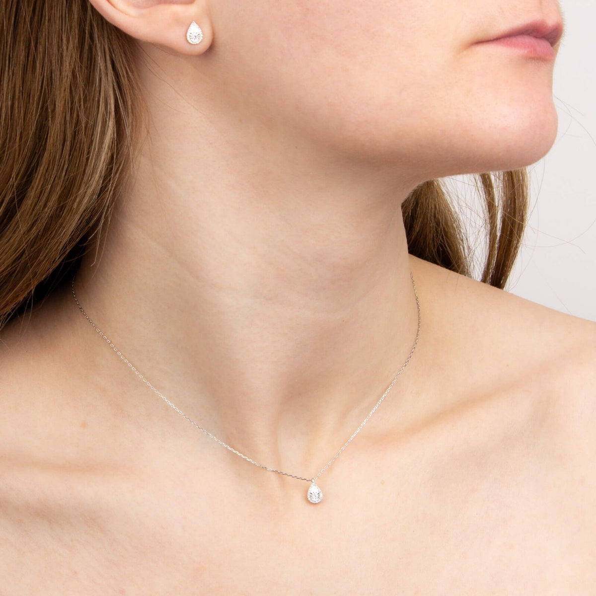 Natural Diamond Cut Teardrop Necklace 9ct White Gold 375 Hallmarked British Made
