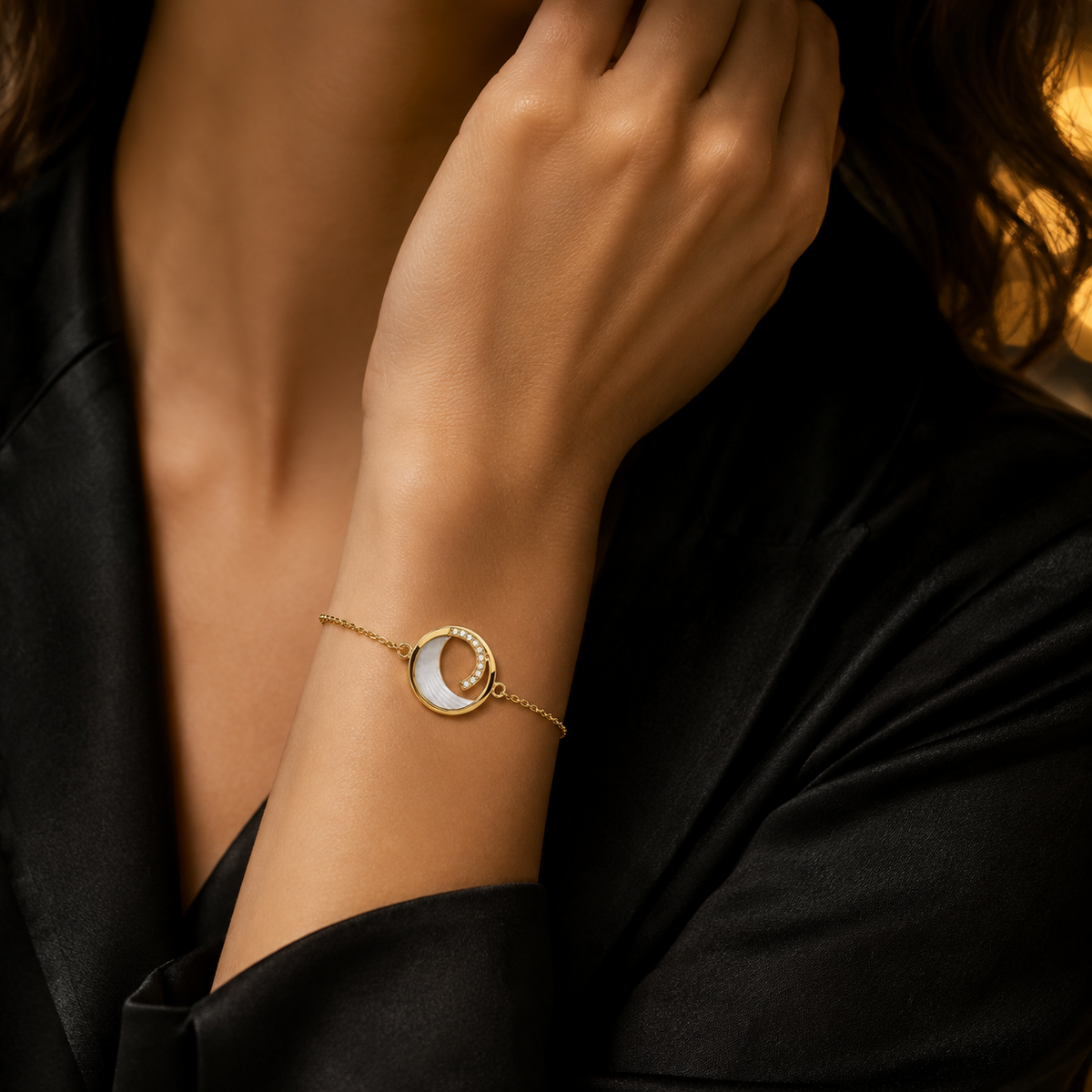 Mother of Pearl Moon Bracelet 9ct Yellow Gold Plated Hallmarked Brand New Boxed