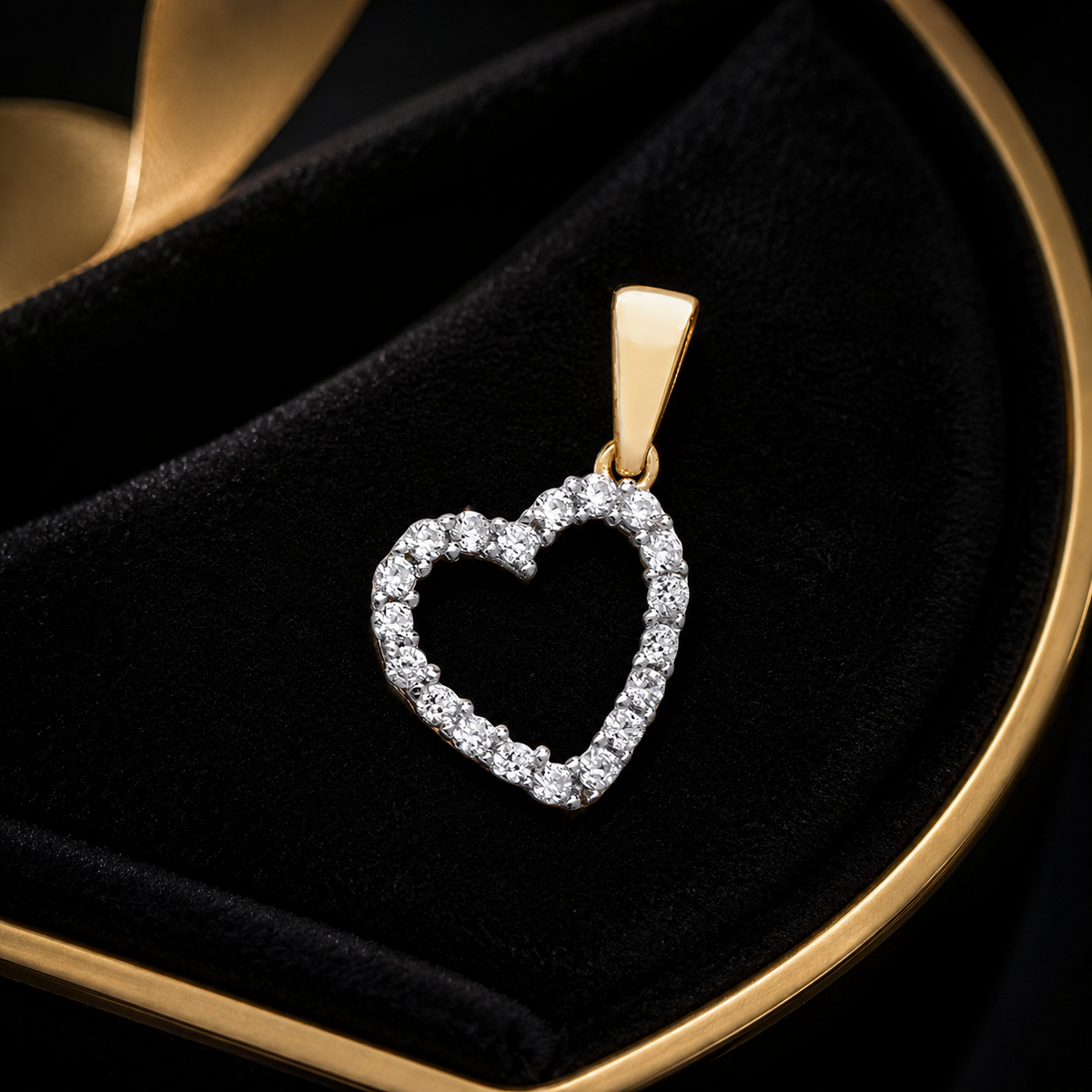 Pavé Heart 9ct Yellow Gold Pendant 375 Hallmark British Made All Chain Lengths