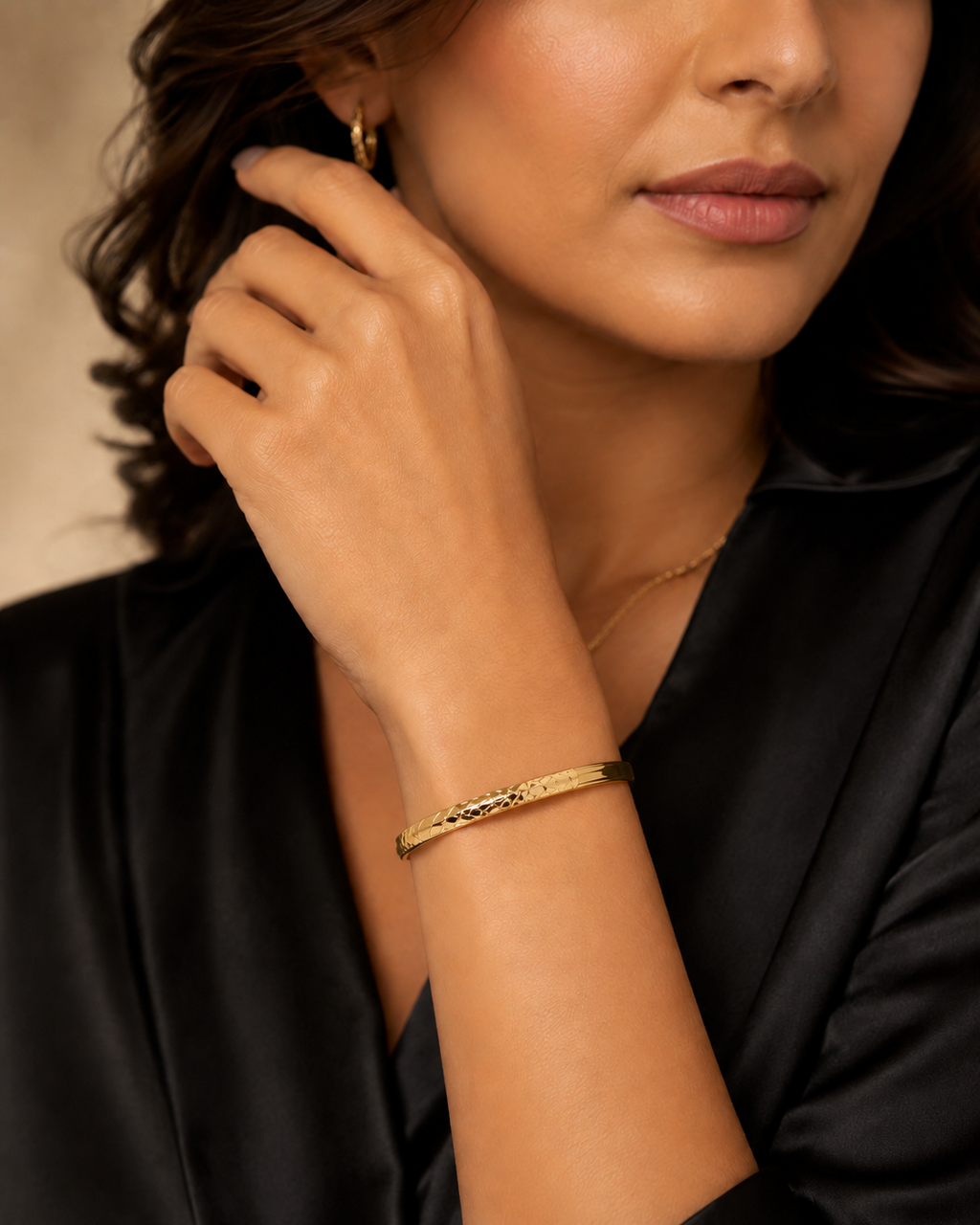 9ct Yellow Gold DC Expandable Bangle 375 Hallmarked British Made Brand New