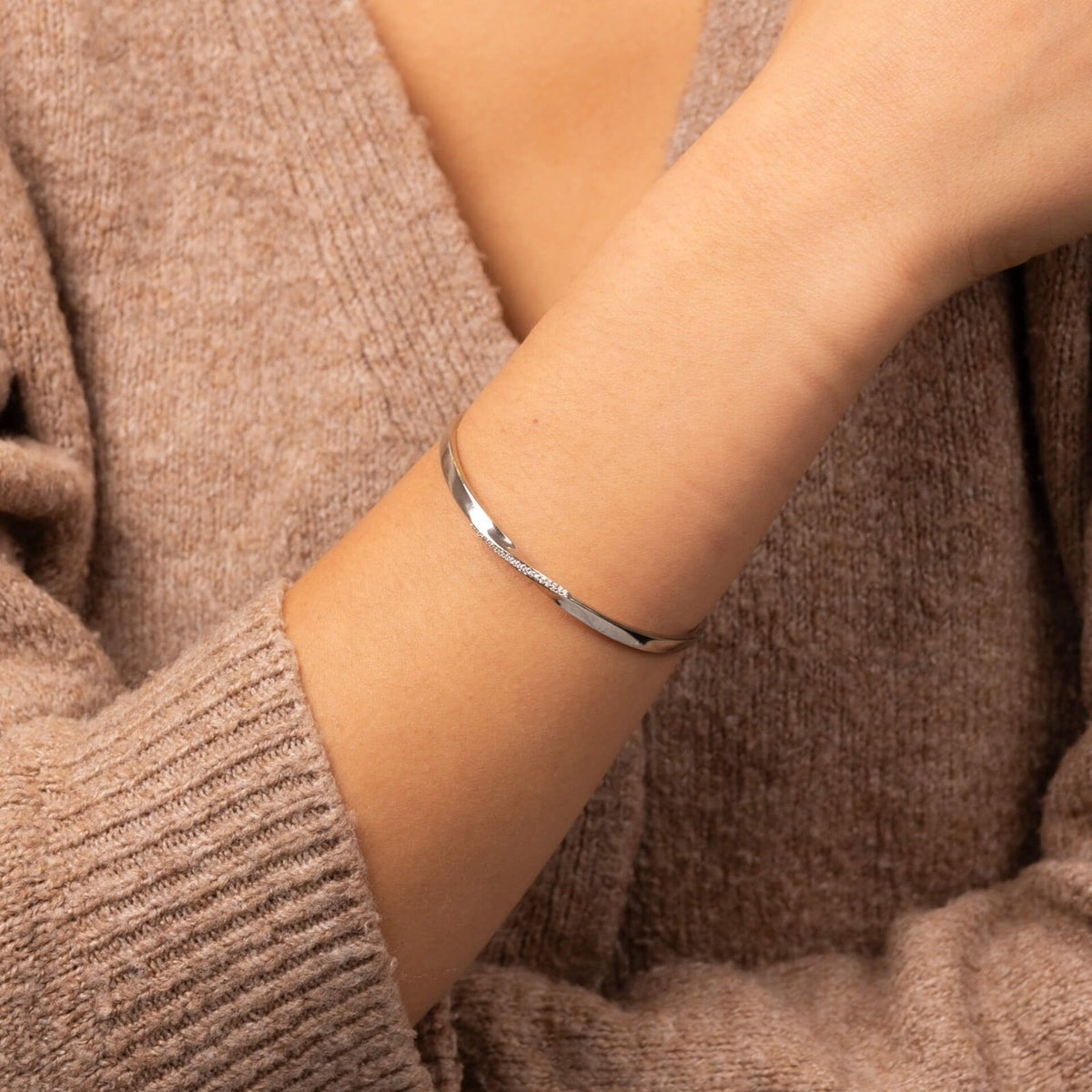 Zircon Twist Open Bangle Sterling Silver 925 Hallmarked Brand New Boxed