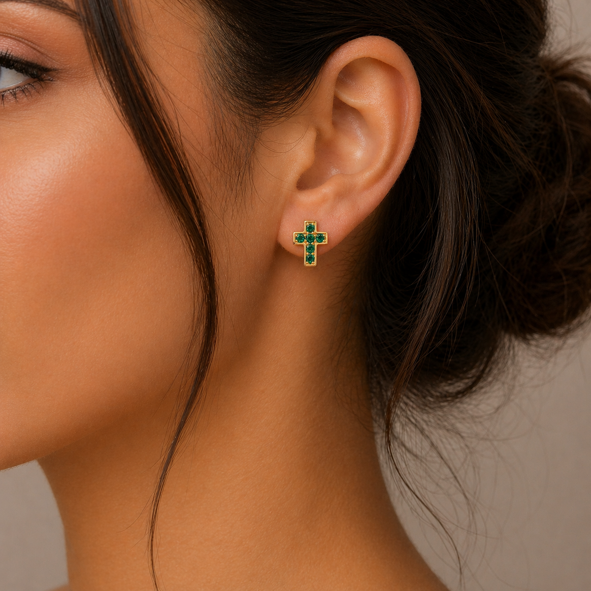 Emerald Cross Stud Earrings Yellow Gold Natural Stone 375 Hallmark New Boxed