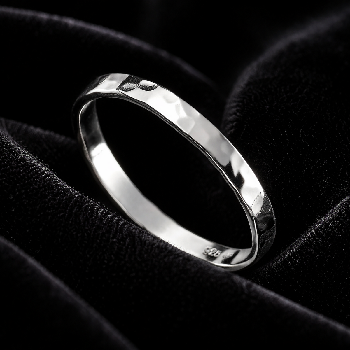 Sterling Silver Hammered Band Ring 925 Hallmarked Size K - S