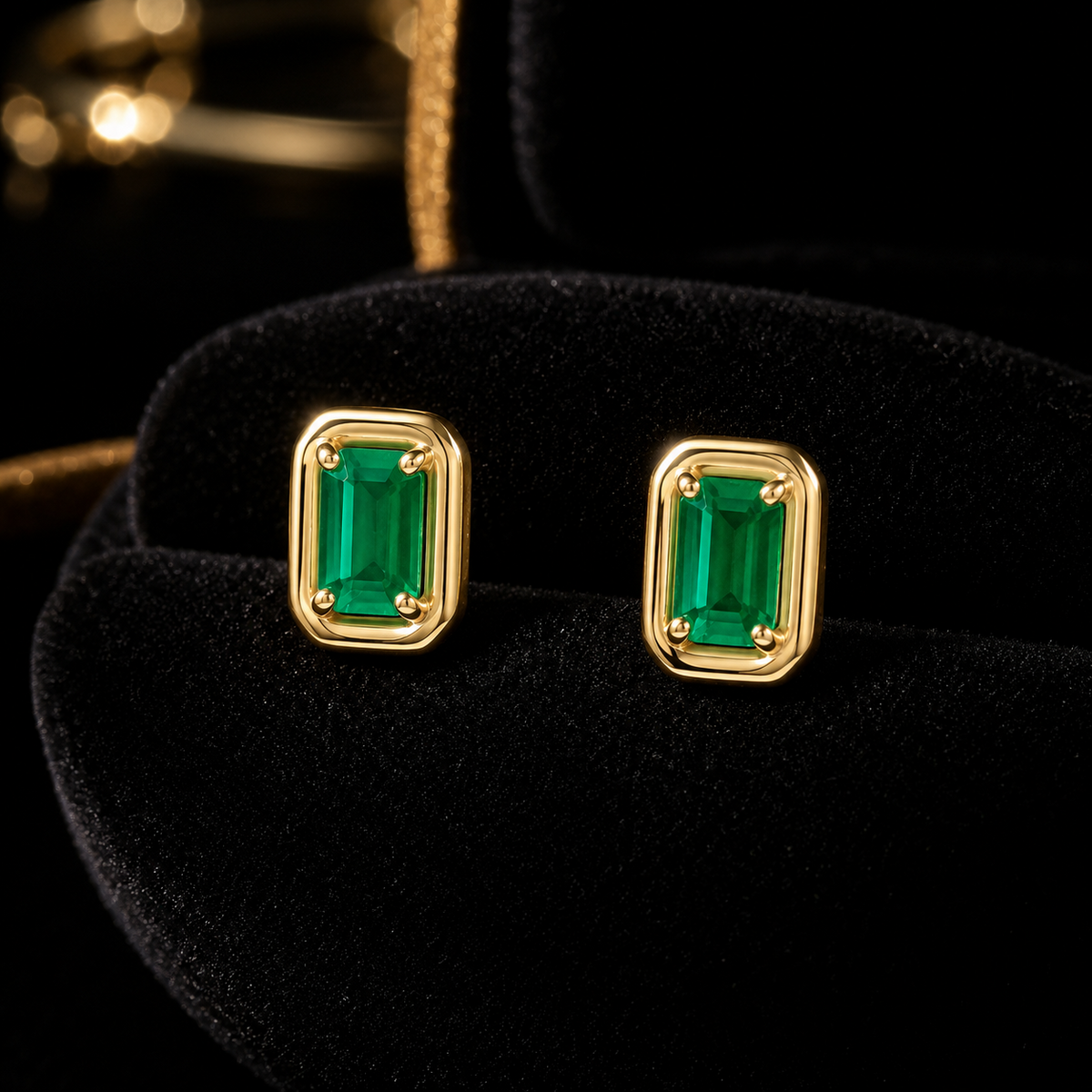 Chunky Solitaire Emerald Stud Earrings 9ct Yellow Gold 375 Hallmark British Made