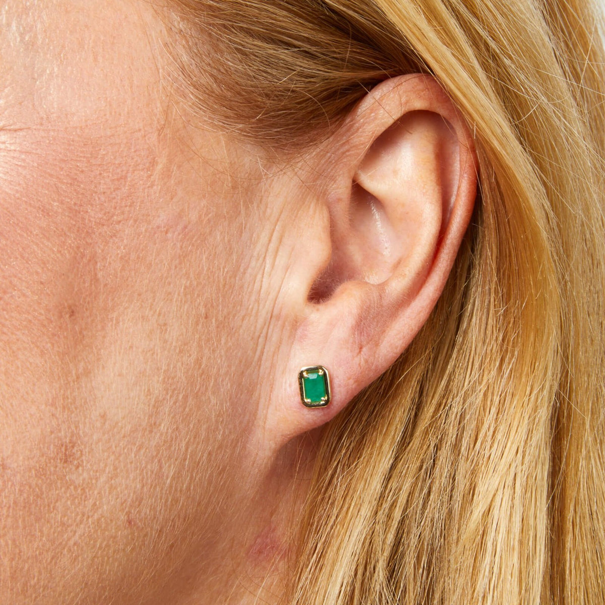 Chunky Solitaire Emerald Stud Earrings 9ct Yellow Gold 375 Hallmark British Made