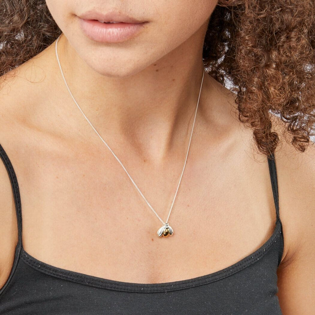 2 Tone Bee Pendant 9ct Yellow Gold Plated Hallmarked All Chain Lengths