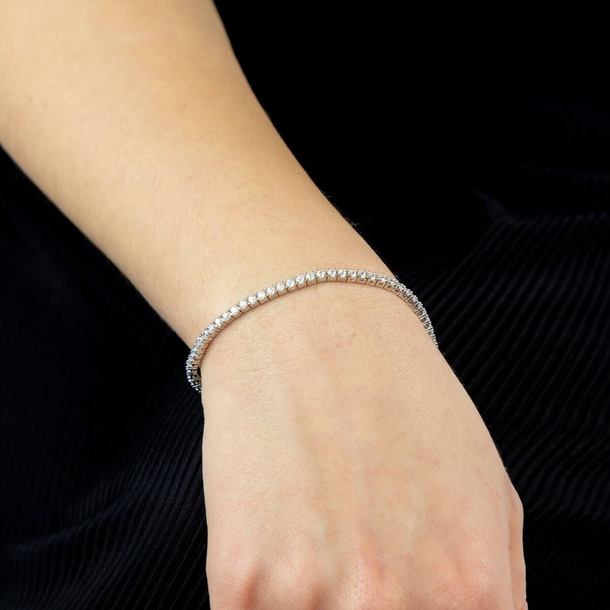 Claw Set 69 Zircon Bracelet Sterling Silver 925 Hallmarked Brand New Boxed