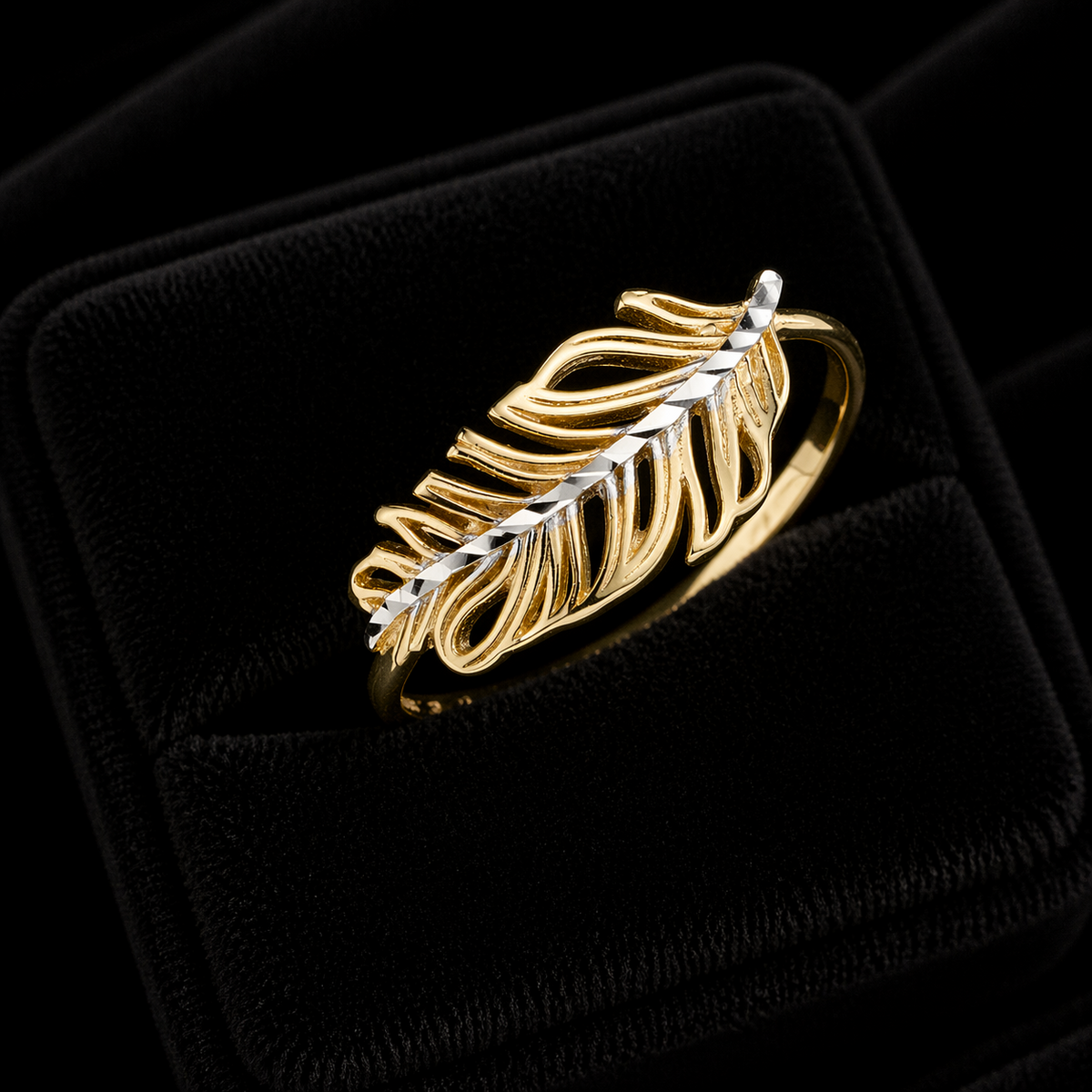 Plain Feathered 9ct Yellow/White Gold Ring 375 Hallmarked Ring Sizes L - Q