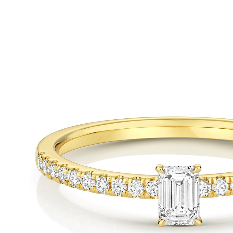 21 Natural Diamond Emerald Cut Ring 18ct Yellow Gold Hallmarked Sizes K - N