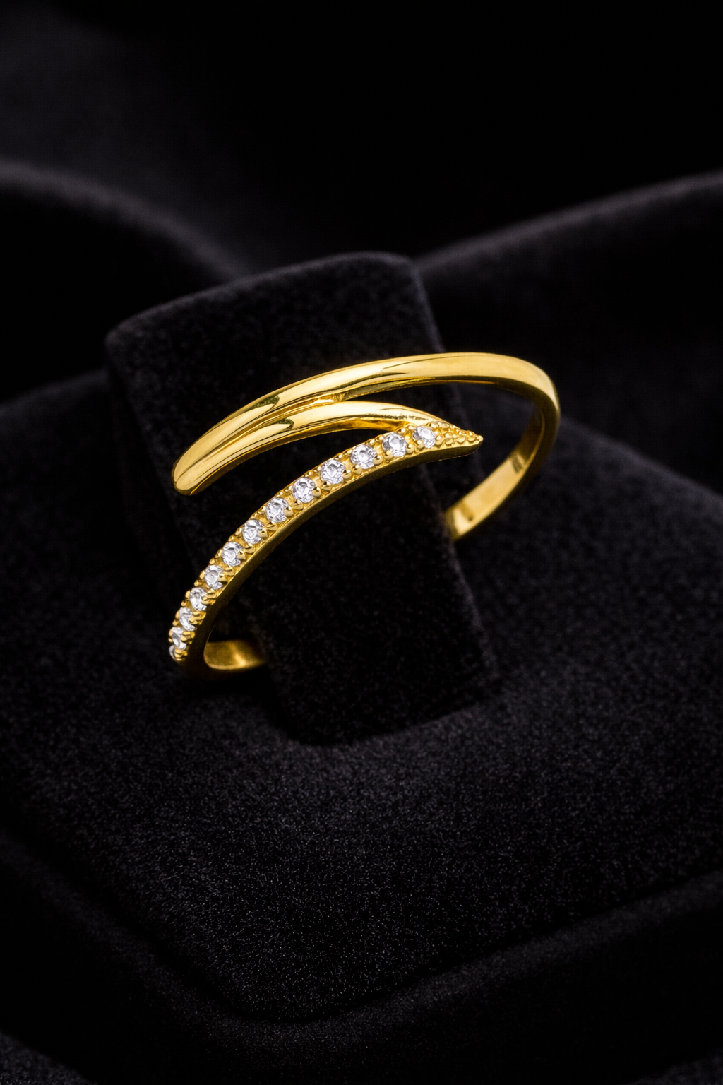 9ct Yelllow Gold Zig-Zag Ring Hallmarked Sizes J - S British Made